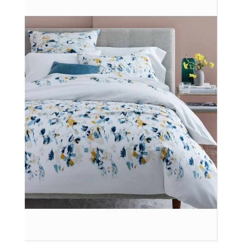 West Elm Abstract Petals 100% organic Cotton Duvet Full Queen